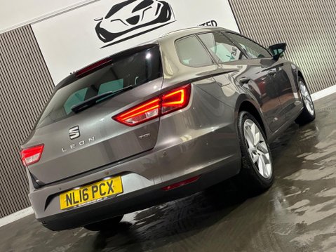 SEAT Leon 1.6 TDI SE Sport Tourer Euro 6 (s/s) 5dr 21