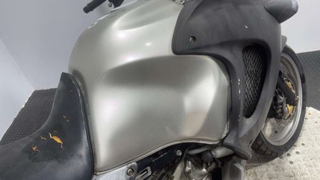 Honda XL 1000 2002 68K ADVENTURE TOURING PROJECT BIKE SPARES OR REPAIR 23