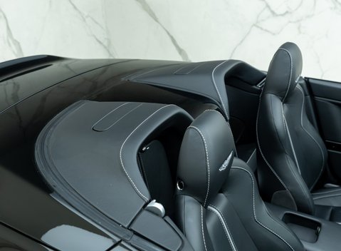 Aston Martin V12 Vantage S Roadster 19