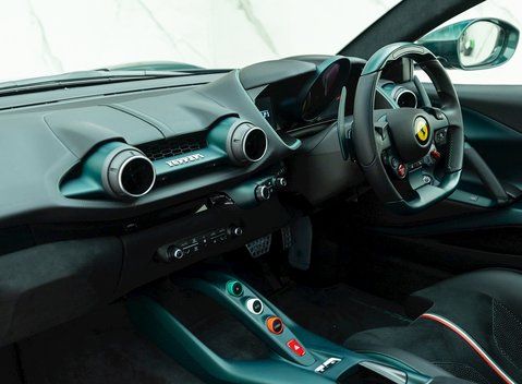 Ferrari 812 Superfast 17