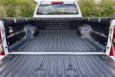 Isuzu D-Max Extended Cab 1.9 4x4 Pickup 13