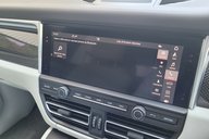 Porsche Macan PDK 38