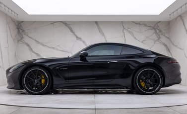 Mercedes-Benz Amg GT 63 PREMIUM + 2