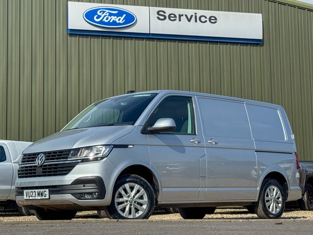 Volkswagen Transporter AUTO SWB L1H1 Highline T28 AirCon Alloys Camera Tow Bar EURO 6 1