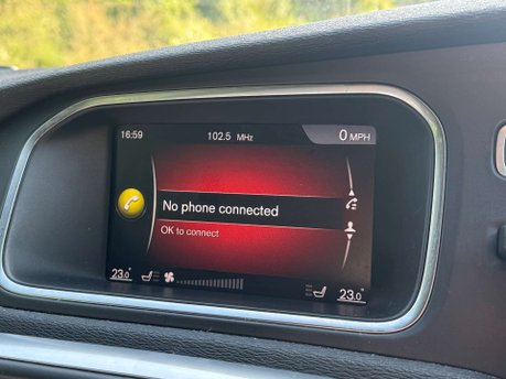 Volvo V40 2.0 V40 R-Design Pro D4 5dr 19