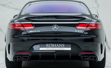 Mercedes-Benz AMG S63 Coupe Premium 8