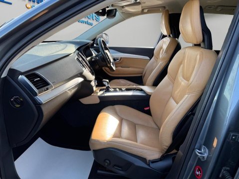 Volvo XC90 2.0 D5 Momentum Geartronic 4WD Euro 6 (s/s) 5dr 47