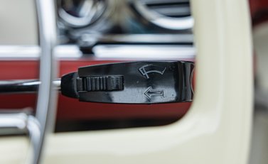 Mercedes-Benz 280 SL W113 Pagoda 30