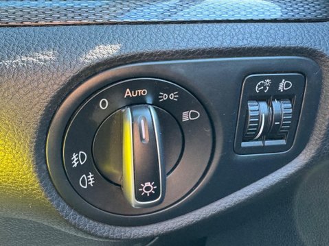 SEAT Alhambra 2.0 TDI SE Lux DSG Euro 6 (s/s) 5dr 32