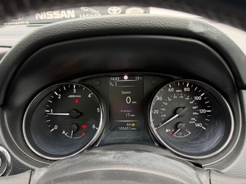 Nissan Qashqai 1.5 dCi Tekna 2WD Euro 5 (s/s) 5dr 93