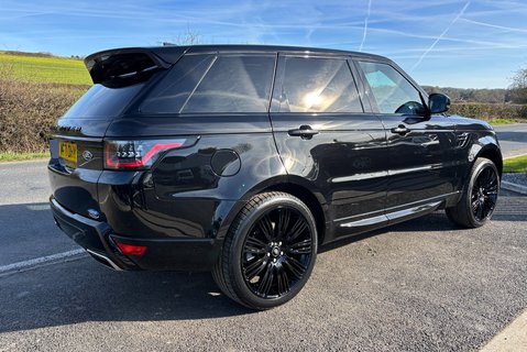 Land Rover Range Rover Sport D300 MHEV HSE Dynamic Black Auto 4WD Euro 6 (s/s) 5dr 2