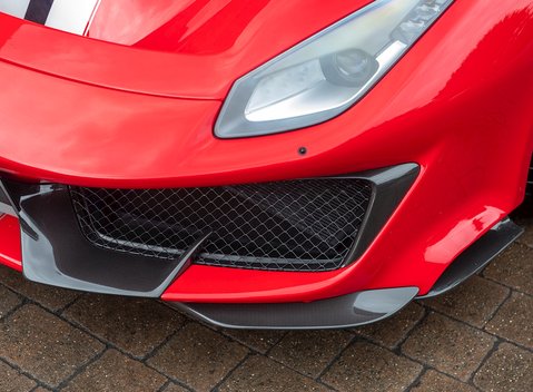 Ferrari 488 Pista 21
