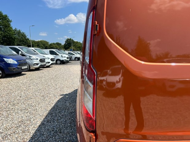Ford Transit Custom SWB L1H1 Low Roof Limited 300 Adaptive Cruise Air Con Carplay EURO 6 NO VAT 24