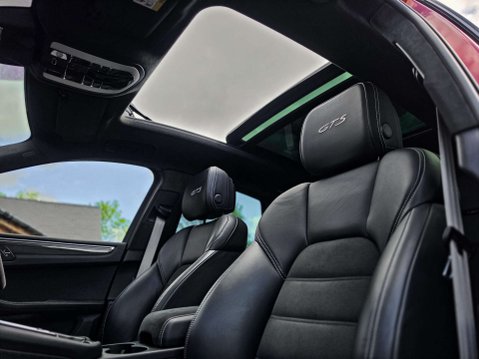 Porsche Macan 2.9 Macan GTS Semi-Auto 4WD 5dr 48