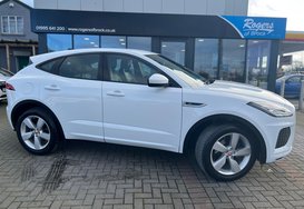Jaguar E-Pace R-DYNAMIC SE 1