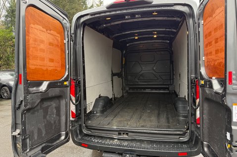 Ford Transit 350 LIMITED ECOBLUE - RARE SPEC VAN - L3H2 - CRUISE -CAMERA - LWB MID ROOF 34