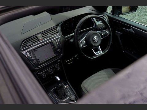 Volkswagen Tiguan 2.0 TDI BlueMotion Tech R-Line SUV 5dr Diesel DSG 4Motion Euro 6 (s/s) (190 21
