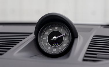Porsche 911 (992) Turbo S 19
