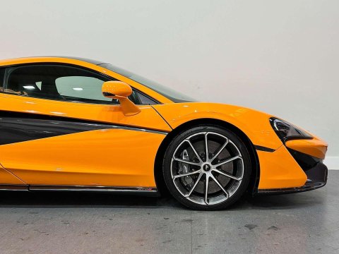 McLaren 570S 3.8 570s Coupe Semi-Auto 2dr 21