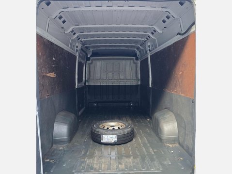 Peugeot Boxer 2.2 BlueHDi 435 Professional Panel Van 5dr Diesel Manual L4 H2 Euro 6 (s/s) 22