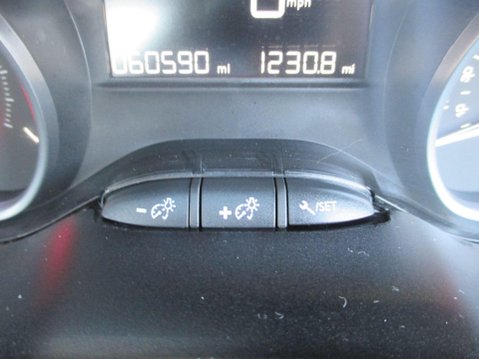 Peugeot 208 1.0 PureTech Active Euro 6 3dr 32