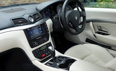 Maserati Grancabrio Sport 23