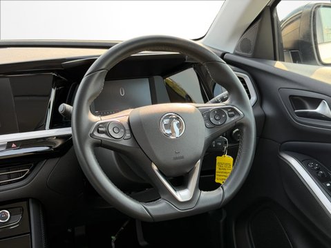 Vauxhall Grandland 1.2 Turbo Design 5dr 17