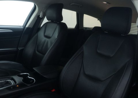 Ford Mondeo 2.0 Mondeo Titanium Edition HEV Auto 5dr 50
