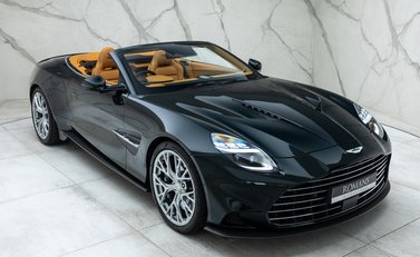 Aston Martin Vanquish Volante 11