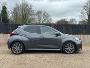 Toyota Yaris EXCEL FHEV 5