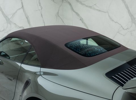 Porsche 911 Turbo S Cabriolet (992) 37