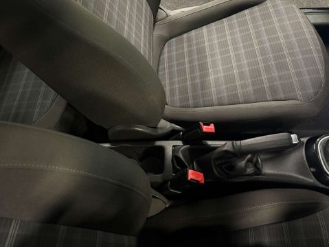 Vauxhall Adam GLAM 25