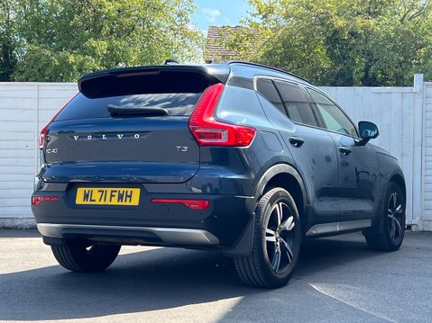 Volvo XC40 1.5 T3 R-Design SUV 5dr Petrol Auto Euro 6 (s/s) (163 ps) 5