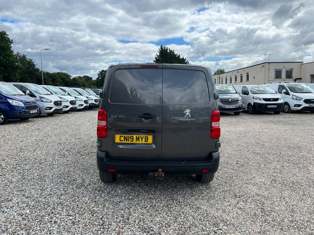 Peugeot Expert MWB L2H1 (SOLD) Low Roof Professional 3100 Air Con Sensors Cam EURO 6 NO VA 7