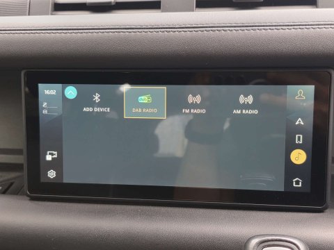 Land Rover Defender 2.0 Defender X-Dynamic HSE Auto 4WD 5dr 27