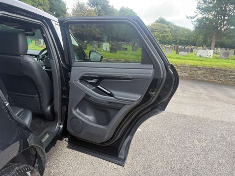 Land Rover Range Rover Evoque 2.0 Range Rover Evoque R-Dynamic SE D Auto 4WD 5dr 21