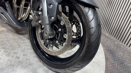Suzuki GSR750 2013 ONLY 9K STUNNING EXAMPLE LONG MOT NAKED 750CC 12