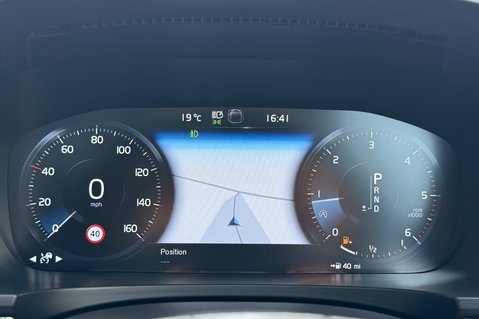 Volvo V90 D5 POWERPULSE R-DESIGN AWD 43