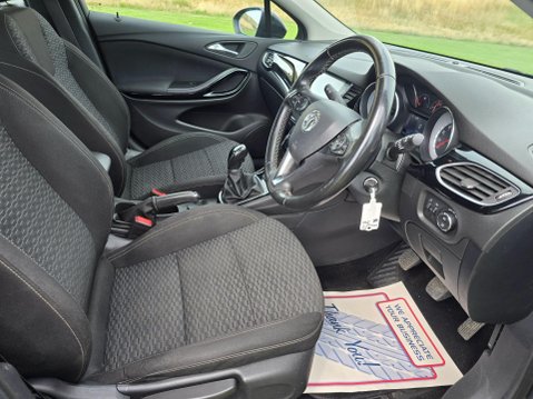 Vauxhall Astra 1.4i Turbo SRi Nav Euro 6 5dr 17