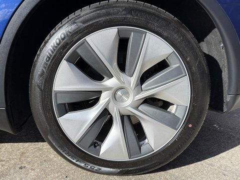 Tesla Model Y (Dual Motor) Long Range SUV 5dr Electric Auto 4WDE (384 bhp) 16