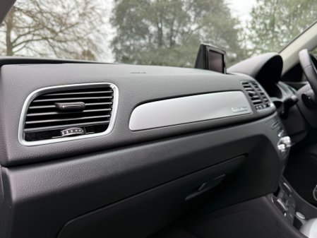 Audi Q3 TDI QUATTRO SE 45