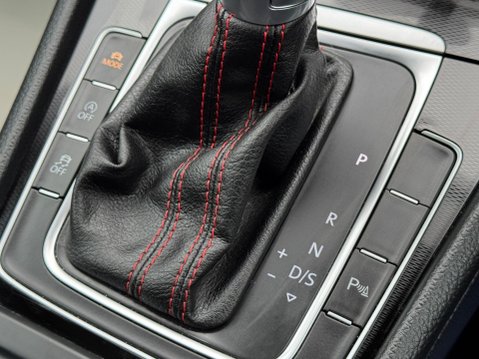 Volkswagen Golf 2.0 TSI BlueMotion Tech GTI Performance DSG Euro 6 (s/s) 3dr 27