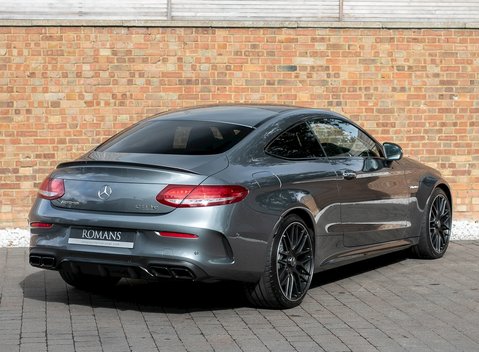 Mercedes-Benz C Class C63 S Coupe 7