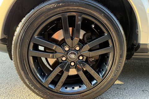 Land Rover Discovery SDV6 SE TECH - ULEZ COMPLIANT -FULL LR SERVICE HISTORY - 9 SERVICES -TOWBAR 59