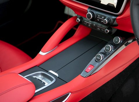 Ferrari GTC4 Lusso 19