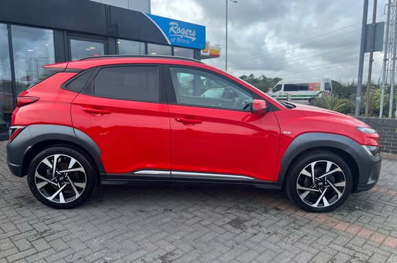 Hyundai KONA T-GDI PREMIUM MHEV 6