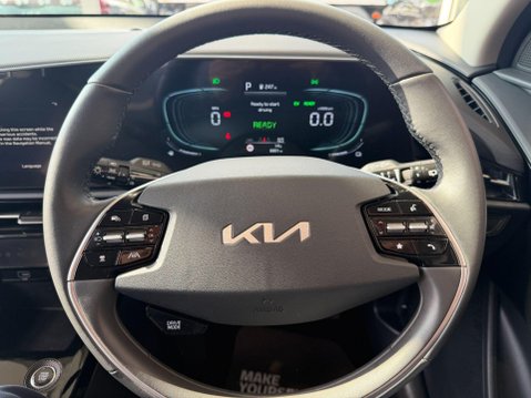 Kia Niro 1.6h GDi Pure DCT Euro 6 (s/s) 5dr 25