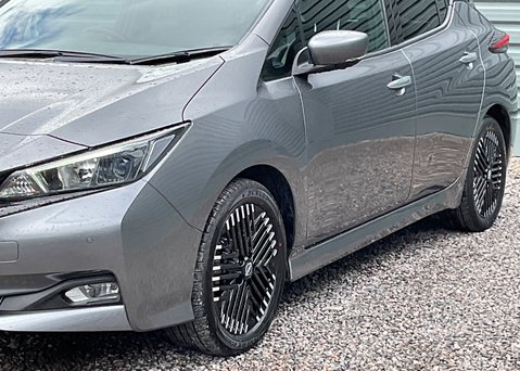 Nissan LEAF N-CONNECTA 5