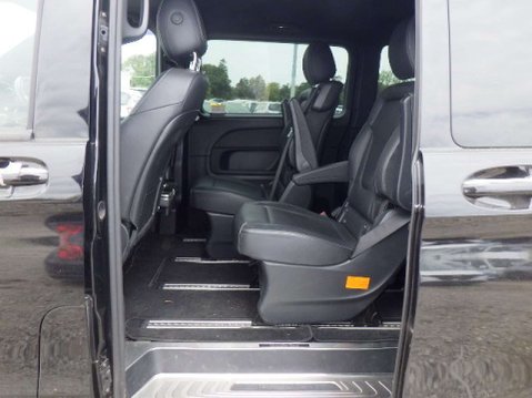Mercedes-Benz V Class 2.2 V220d AMG Line MPV 5dr Diesel G-Tronic+ Euro 6 (s/s) 7 Seat (163 ps) 13