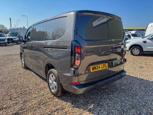 Ford Transit Custom SWB L1H1 Limited 300 Air Con Alloys Camera Sensors EURO 6 NO VAT 10